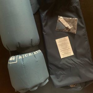 Self inflating 3/4 length sleeping pad